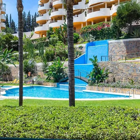 Apartment Great Views, Large Terrace & Walking Distance *