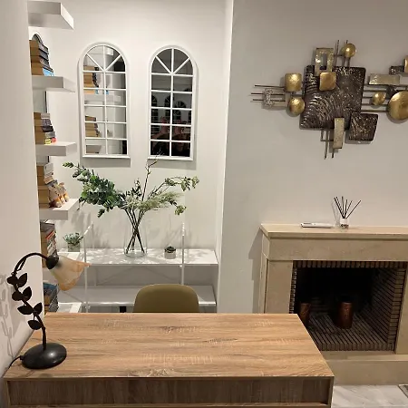 Apartment Great Views, Large Terrace & Walking Distance