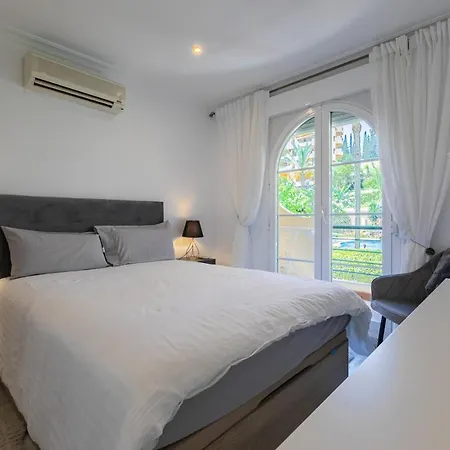 Lejlighed Great Views, Large Terrace & Walking Distance *