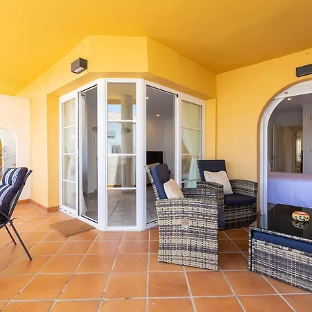 公寓 Great Views, Large Terrace & Walking Distance *