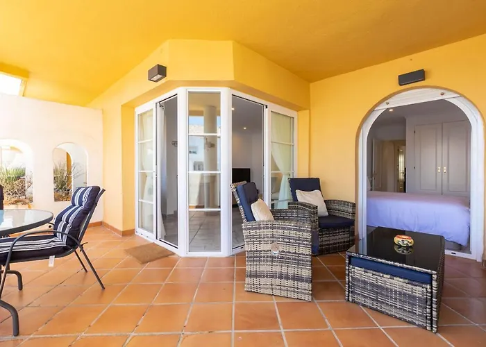 Lejlighed Great Views, Large Terrace & Walking Distance *